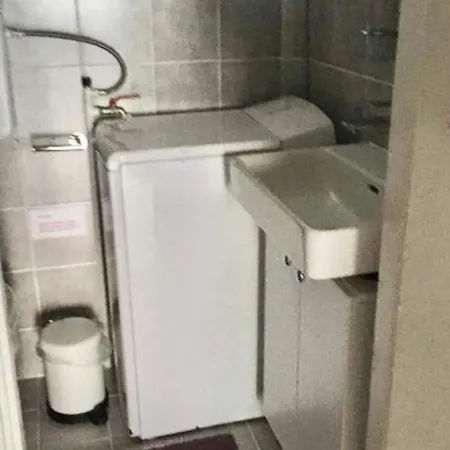 House - 2m From - Three Bedroom House Starigrad Paklenica