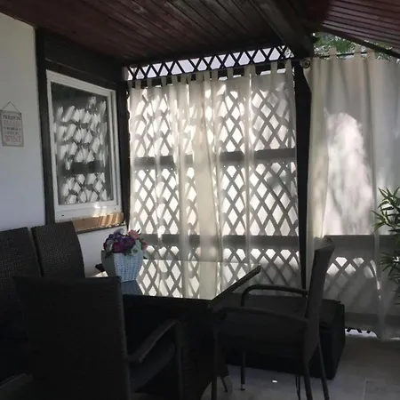 House - 2m From - Three Bedroom House *