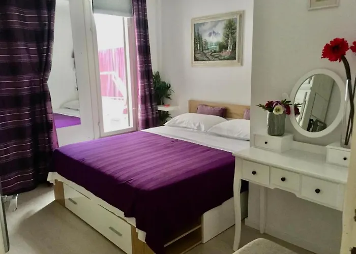 House - 2m From - Three Bedroom House * Starigrad Paklenica