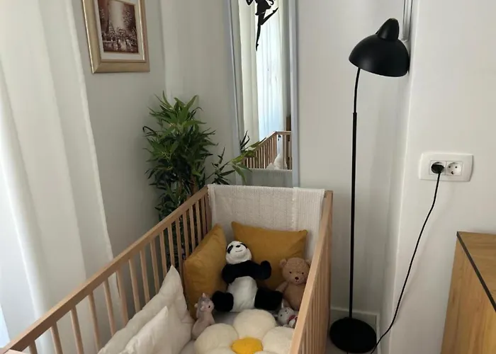 펜션 House - 2m From - Three Bedroom House