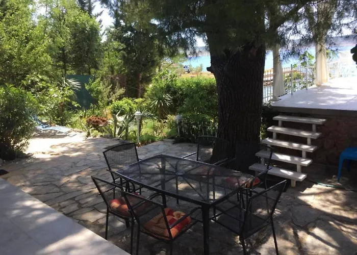 House - 2m From - Three Bedroom House * Стариград-Пакленица