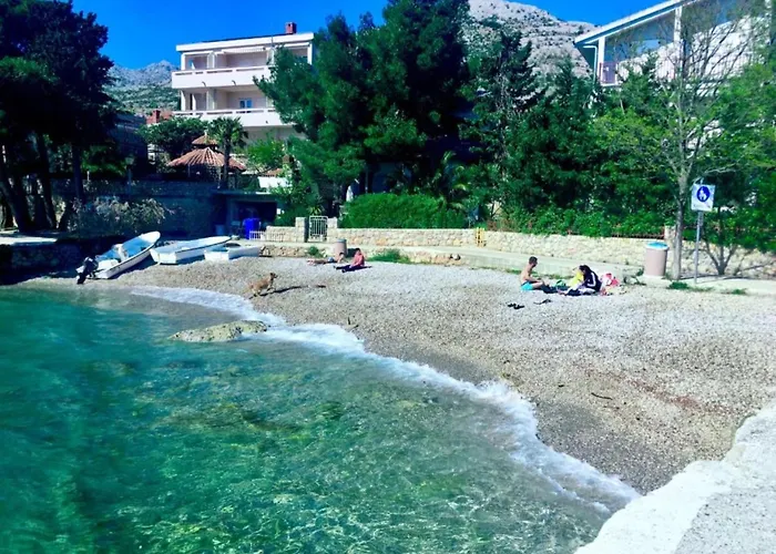 House - 2m From - Three Bedroom House * 스타리그라드 파클레니차